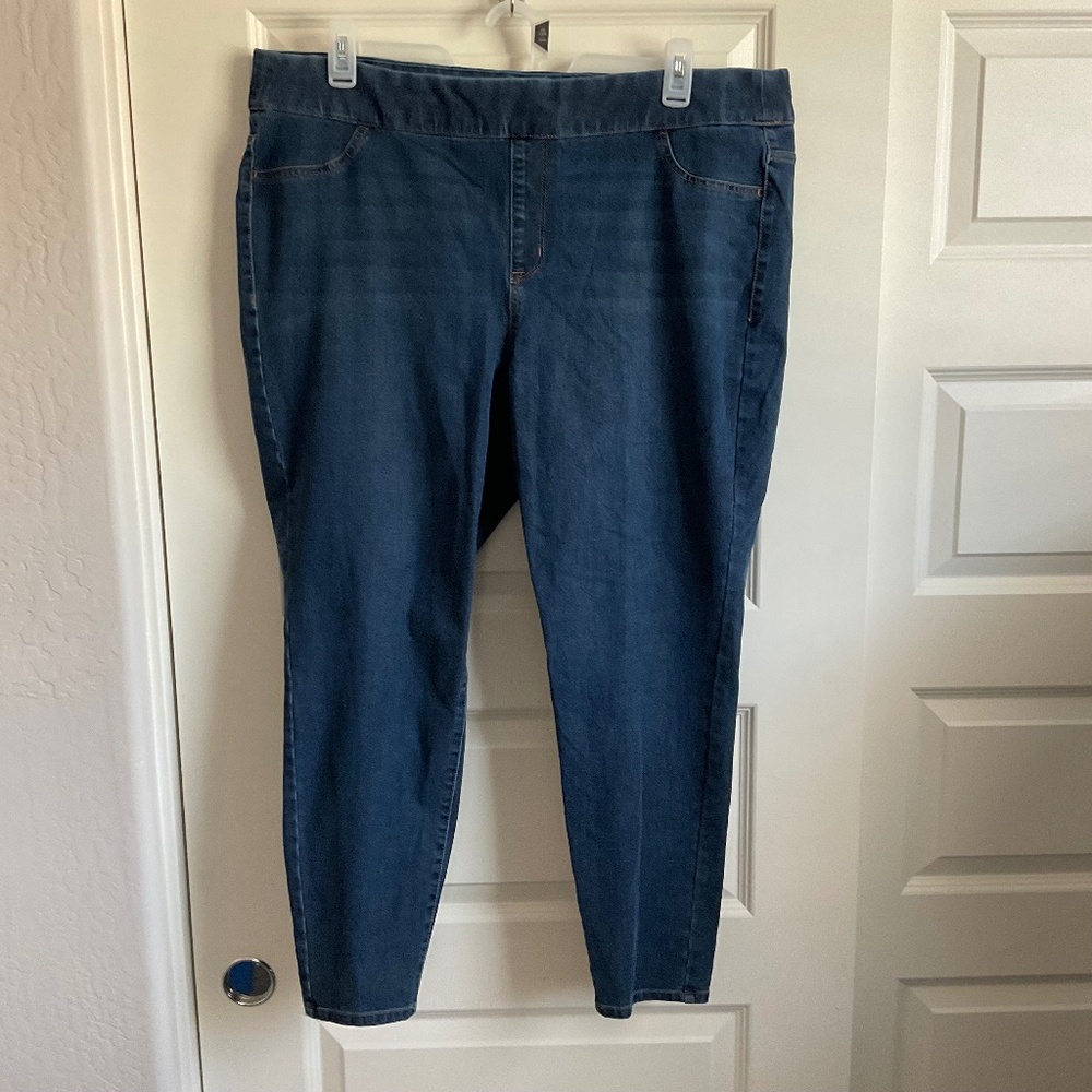 Lane Bryant High Rise Ultimate Stretch Jegging - Size 24
